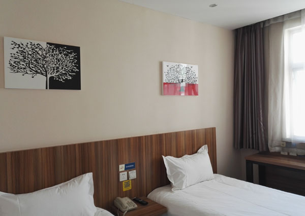 硅藻泥涂料和乳膠漆壁紙本質區(qū)別